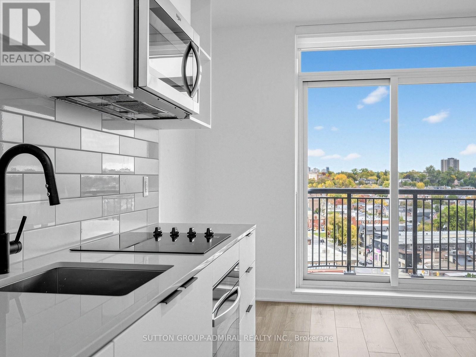 1185 Dupont Street — photo 17