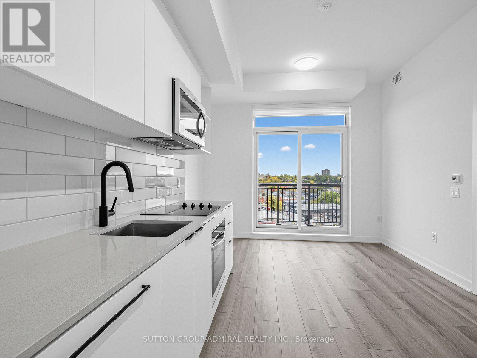 1185 Dupont Street — photo 18