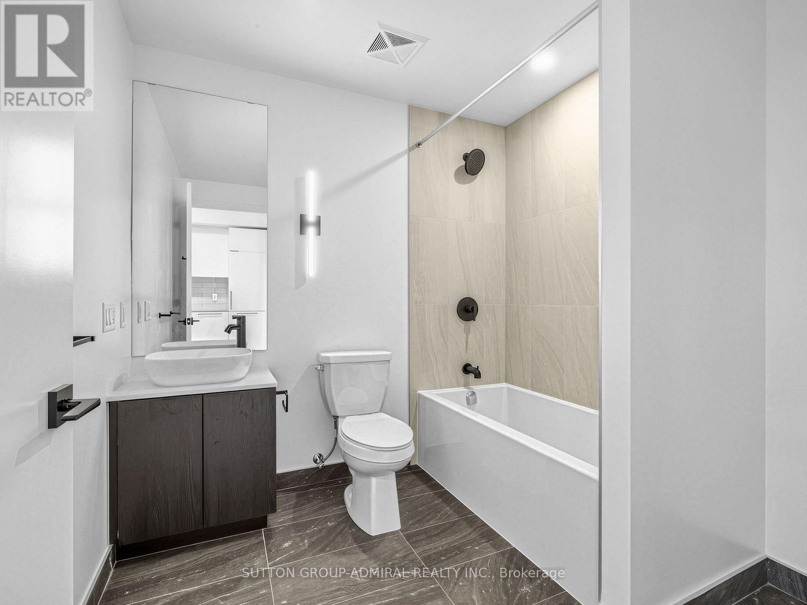 1185 Dupont Street — photo 23
