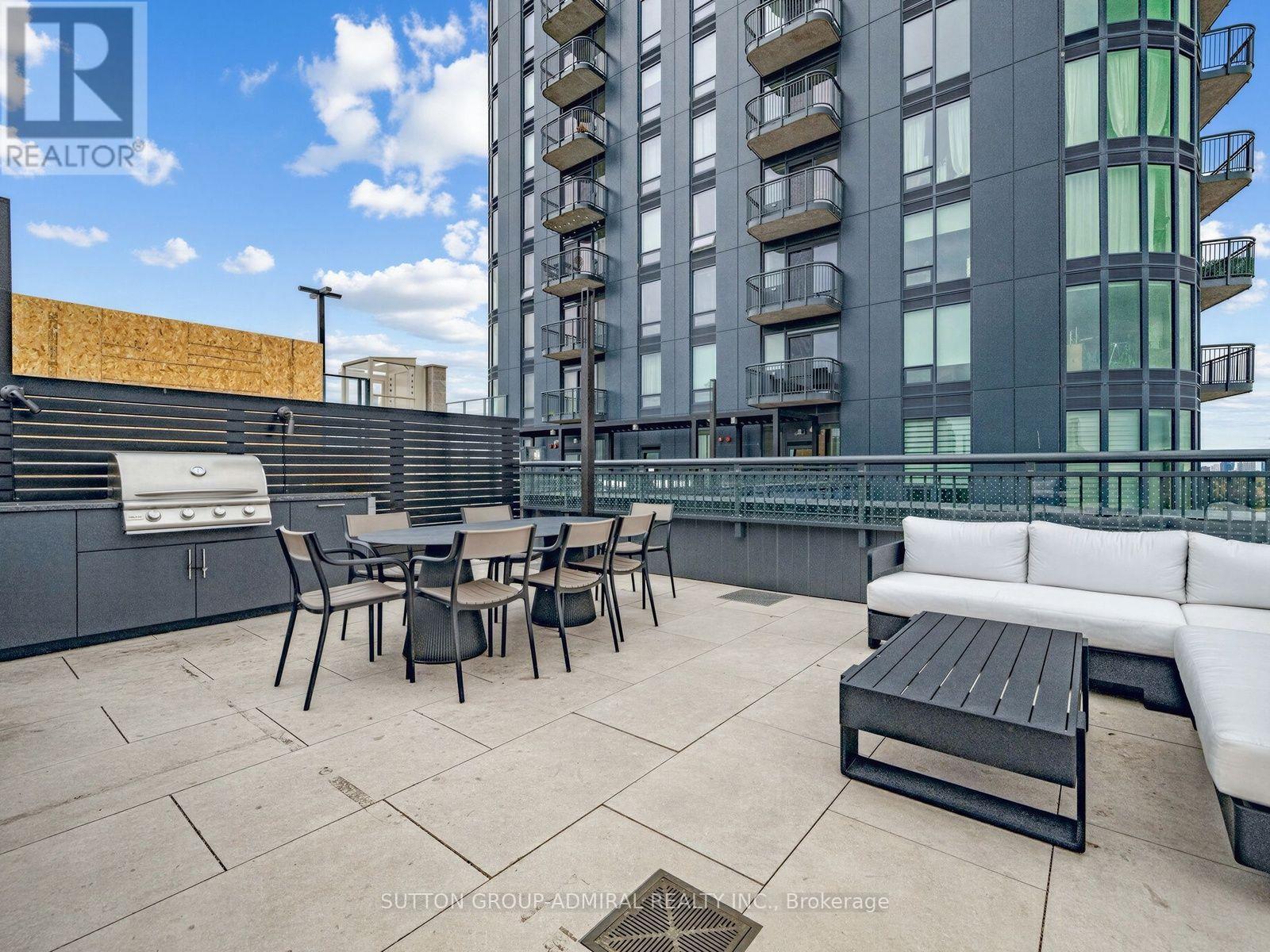 1185 Dupont Street — photo 35