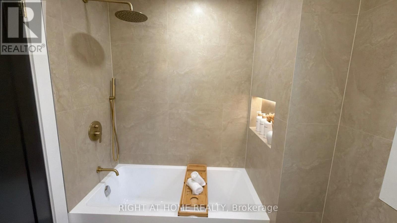9 Crestview Avenue, Brampton, ON photo 21