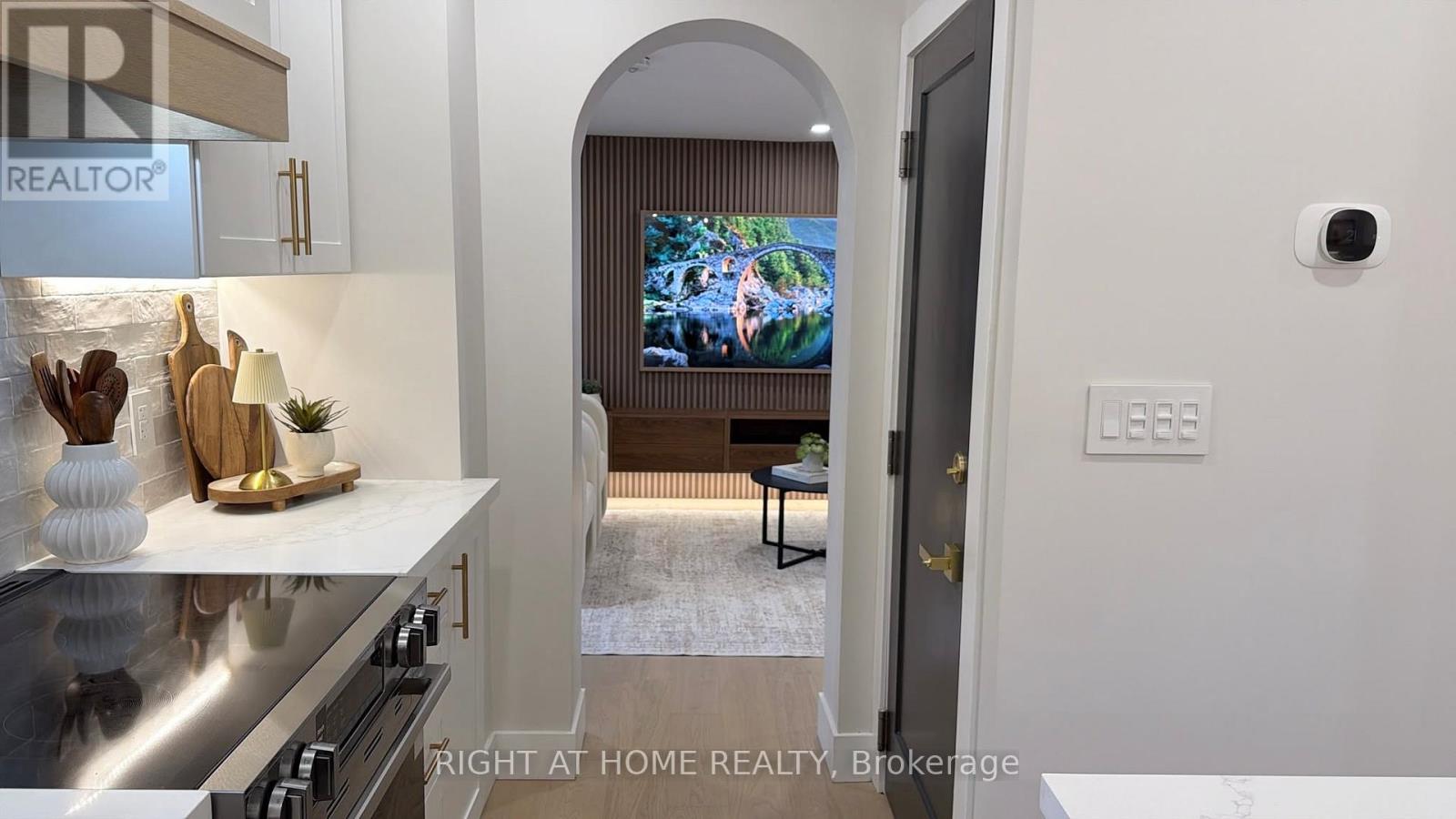 9 CRESTVIEW AVENUE - 12