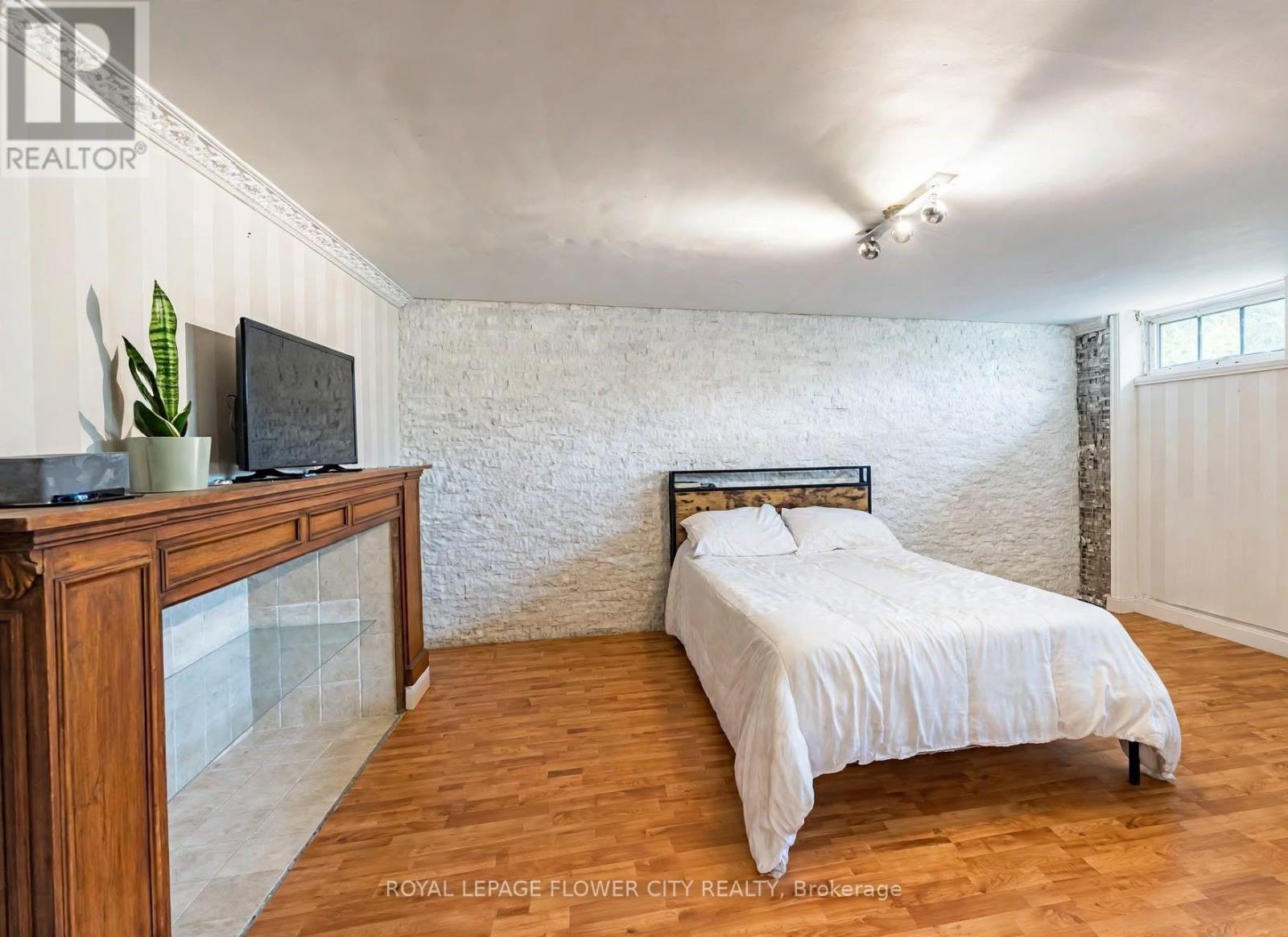 3 Clayhall Crescent, Toronto, ON photo 34