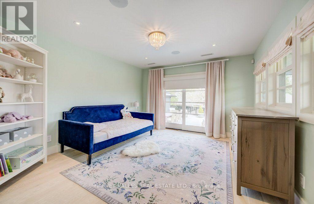 8 Westgate Walk, Kitchener, ON photo 36