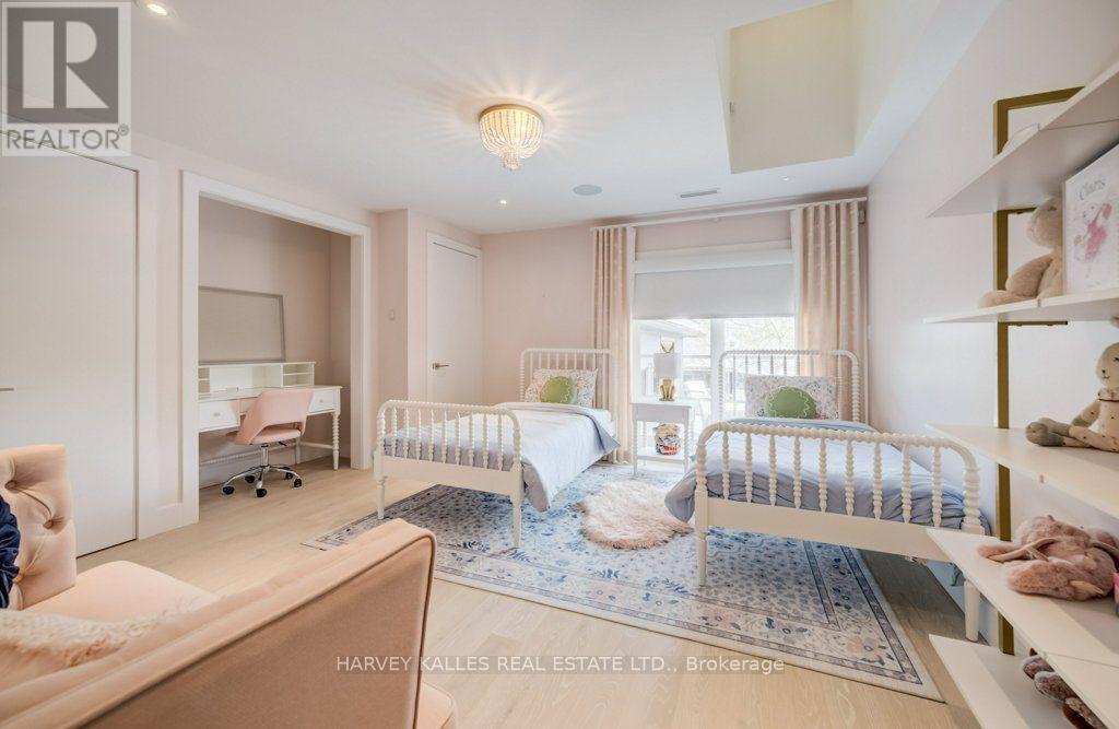 8 Westgate Walk, Kitchener, ON photo 37