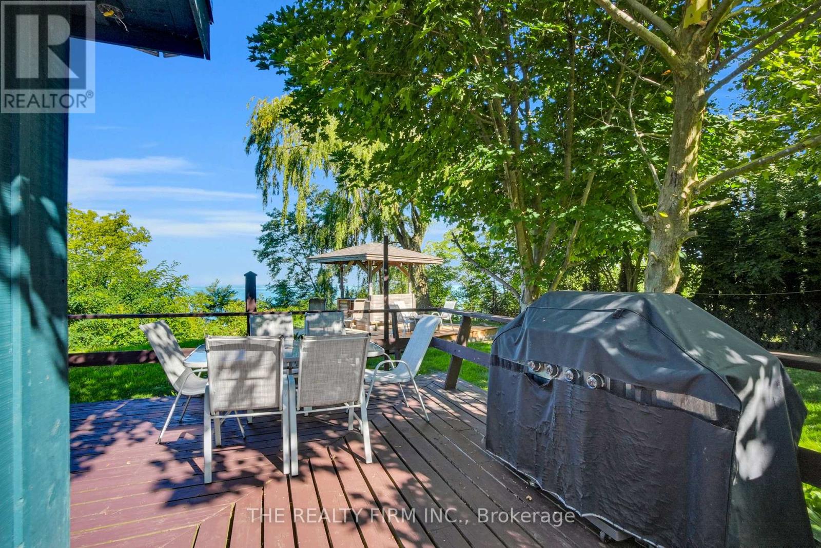 3692 Beverly Glen — photo 31