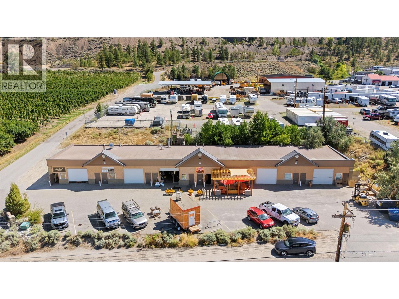 9503 Cedar Avenue, Summerland