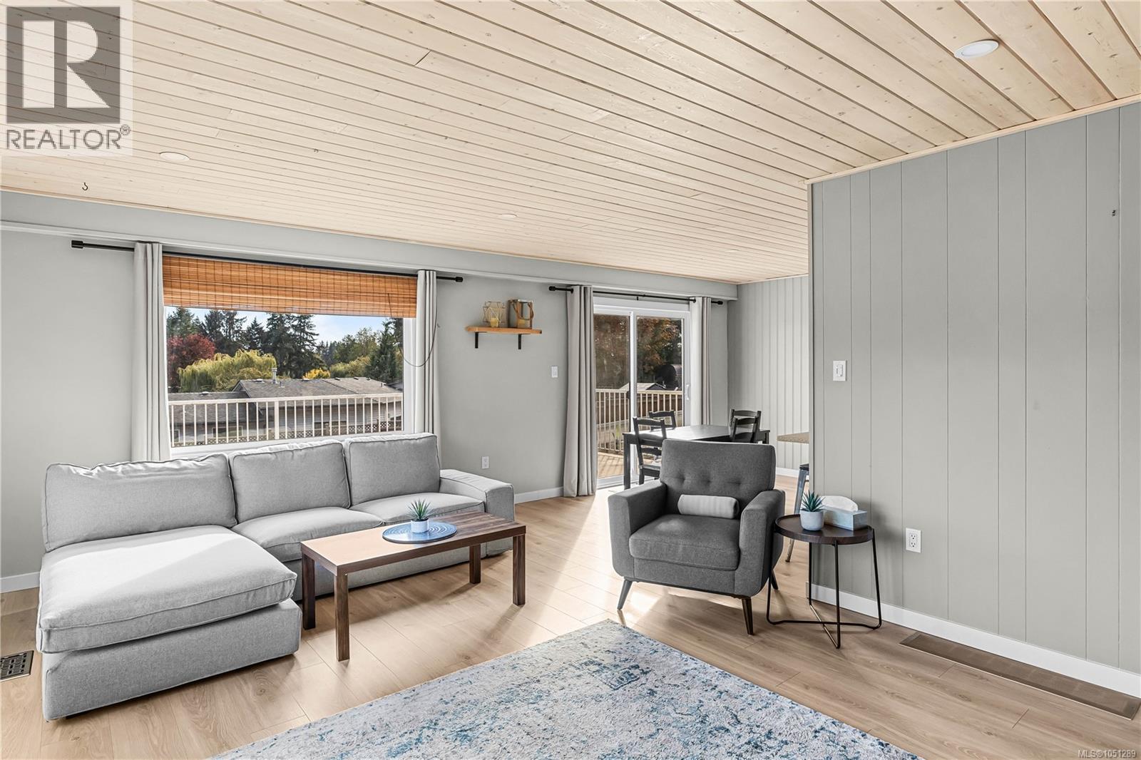 325 Twillingate Rd, Campbell River