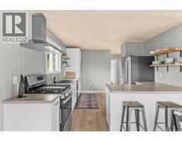 Kitchen - 325 Twillingate Rd, Campbell River, BC V9W1V3 Photo 11