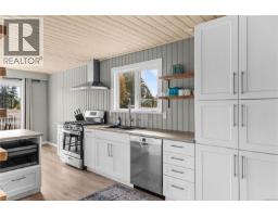 325 Twillingate Rd, Campbell River, BC V9W1V3 Photo 14