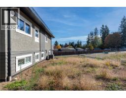325 Twillingate Rd, Campbell River, BC V9W1V3 Photo 42