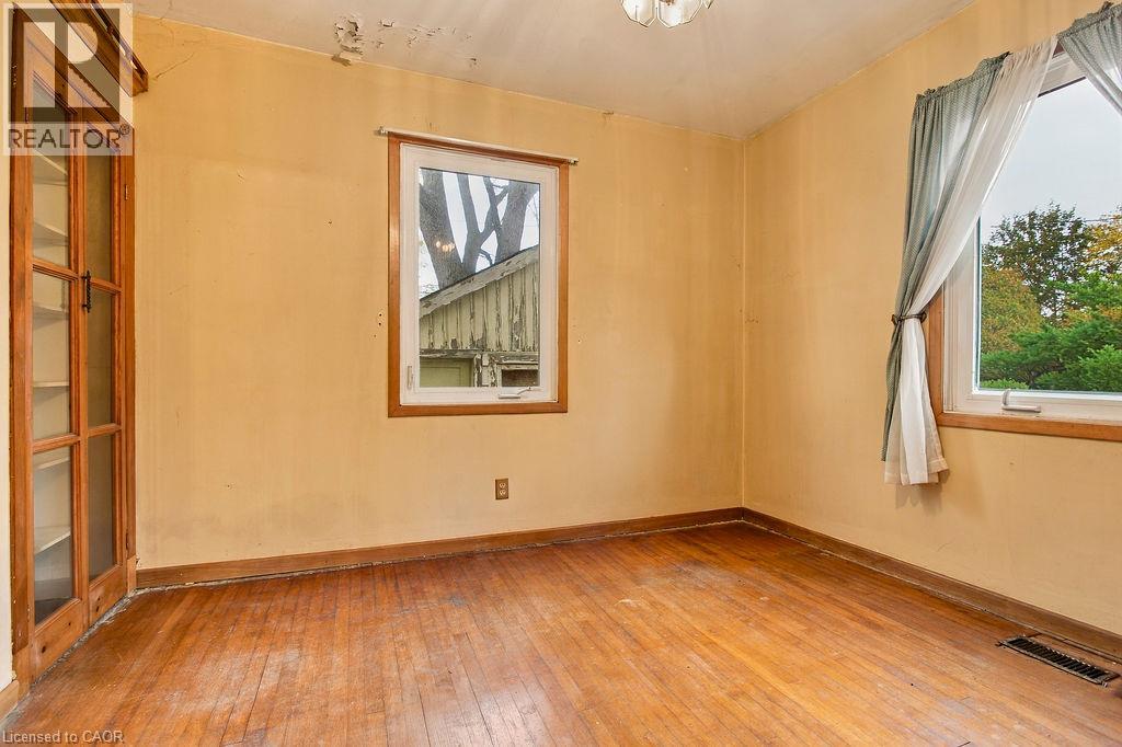1353 BIRCH Avenue, Burlington — photo 7