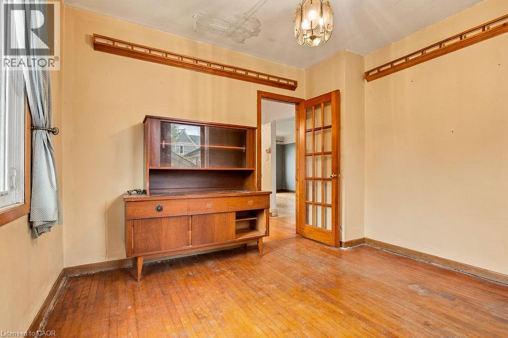 1353 BIRCH Avenue, Burlington — photo 8