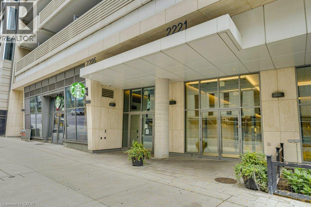 2221 YONGE Street Unit# 2205, Toronto — photo 2