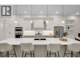 4pc Bathroom - 6429 33 Avenue Nw, Calgary, AB T3B1K9 Photo 14