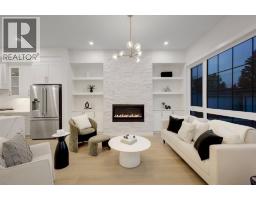 Kitchen - 6429 33 Avenue Nw, Calgary, AB T3B1K9 Photo 17