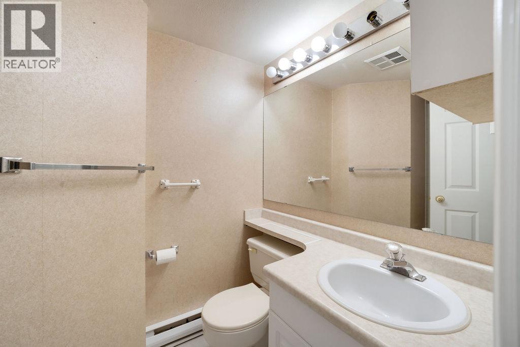 104 650 3 Street Southwest, Salmon Arm
