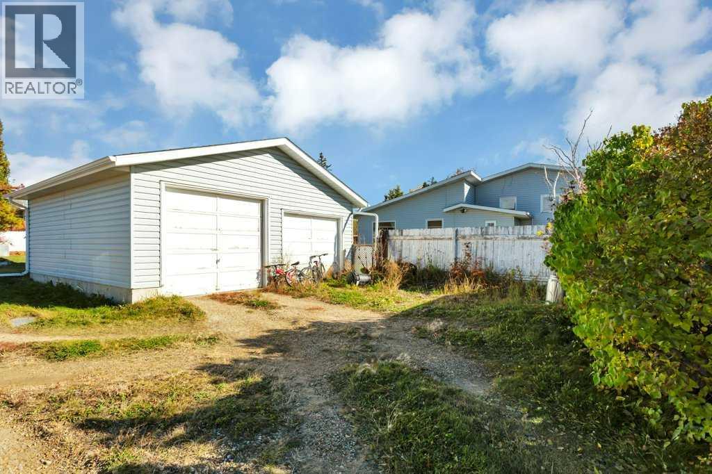 Listing photo – 4614 Park Avenue, Rimbey