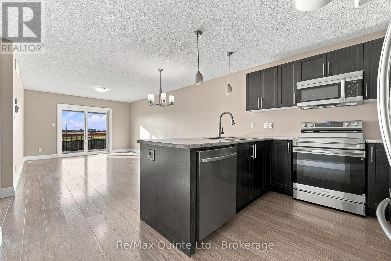 32 Cortland Crescent, Quinte West, ON photo 12