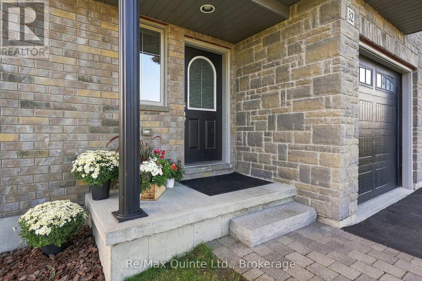 32 CORTLAND CRESCENT - 5