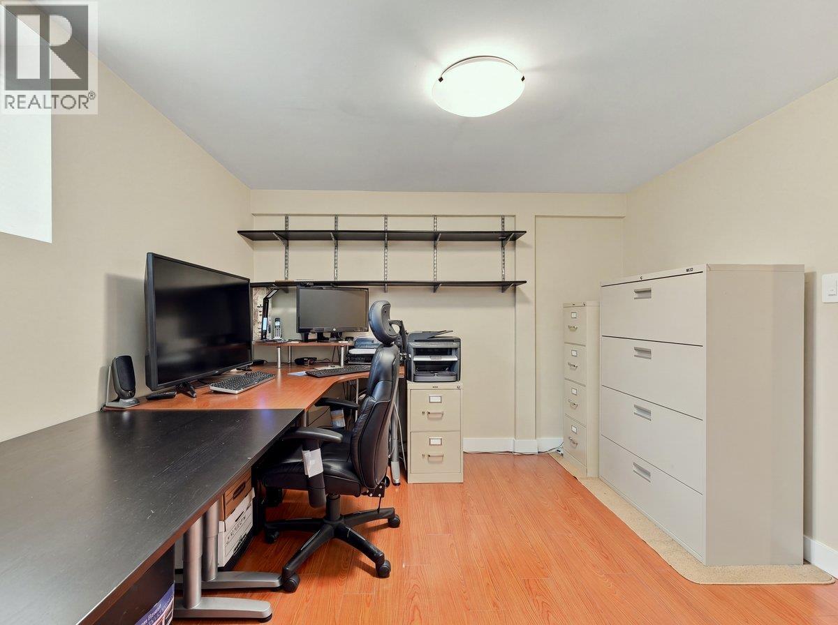 Photo of 3951 SLOCAN STREET 23