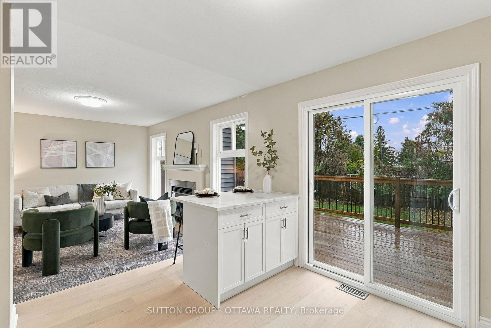 476 Rougemount Crescent — photo 22