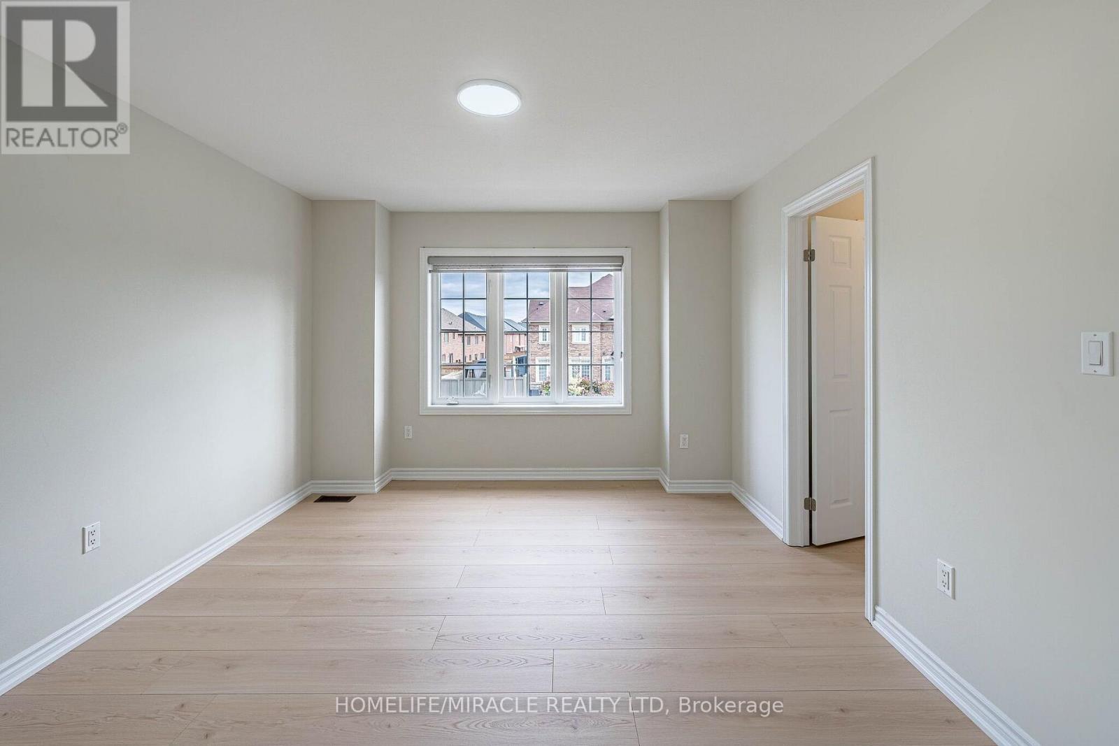 372 Remembrance Road, Brampton, ON photo 35