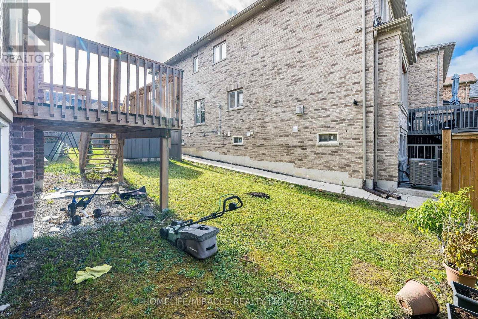 372 Remembrance Road, Brampton, ON photo 46