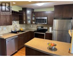 3pc Bathroom - 6013 Trollinger Street Ne, Calgary, AB T2K3W5 Photo 6