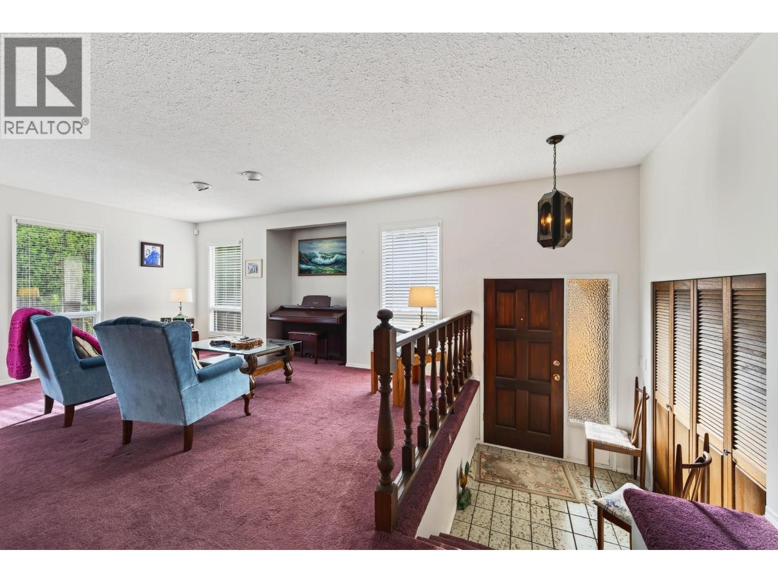 718 Driftwood Place - 2