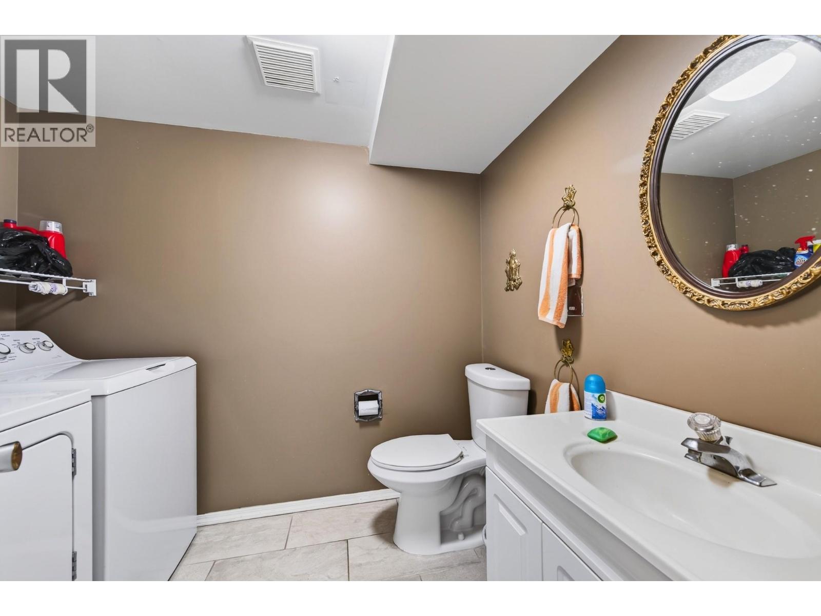 718 Driftwood Place - 24