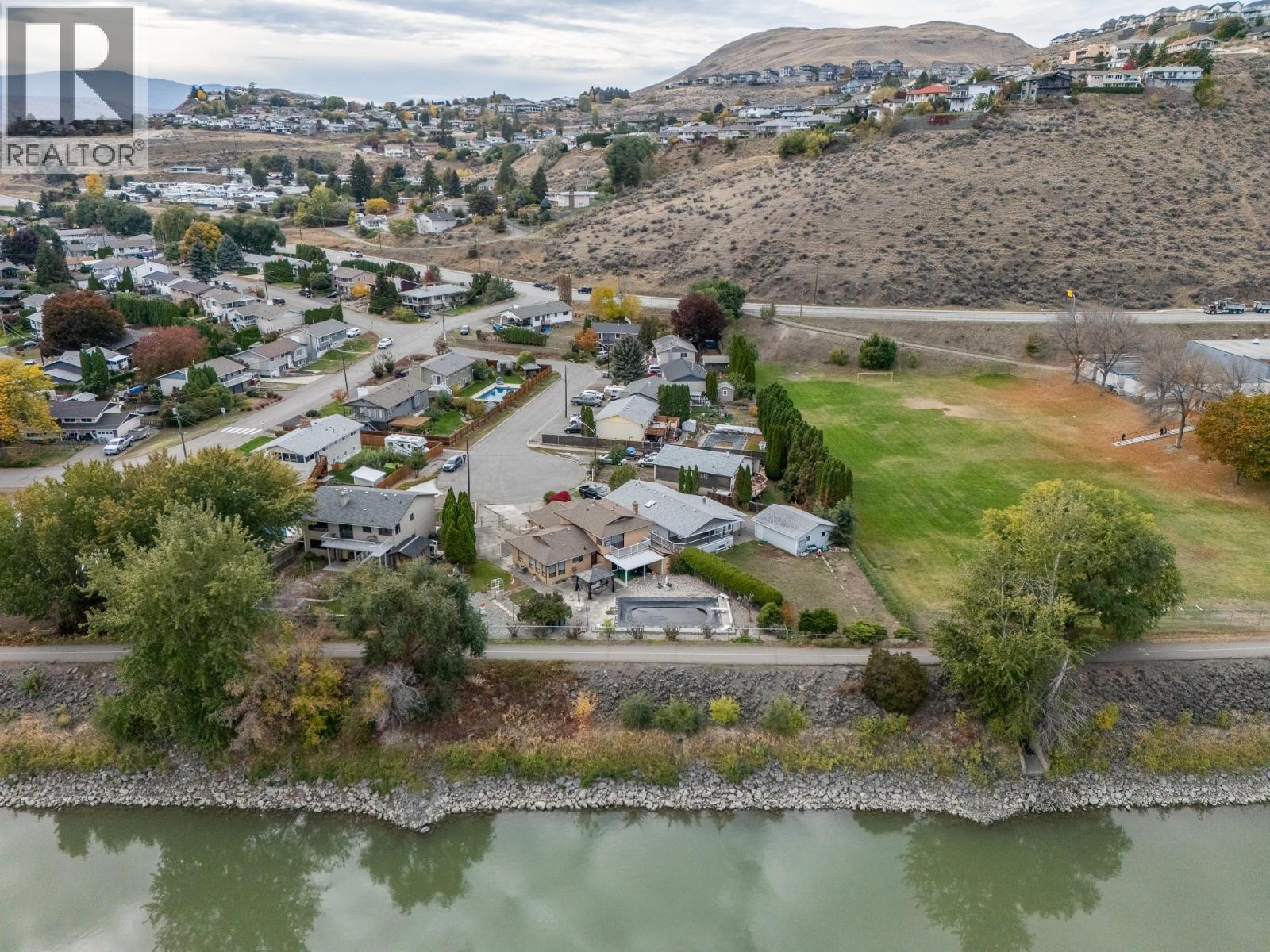 718 Driftwood Place - 35