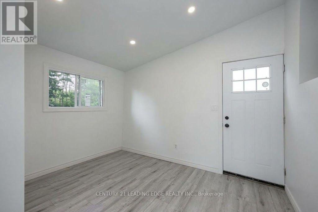10239 Cochrane Road, Clarington, ON photo 10