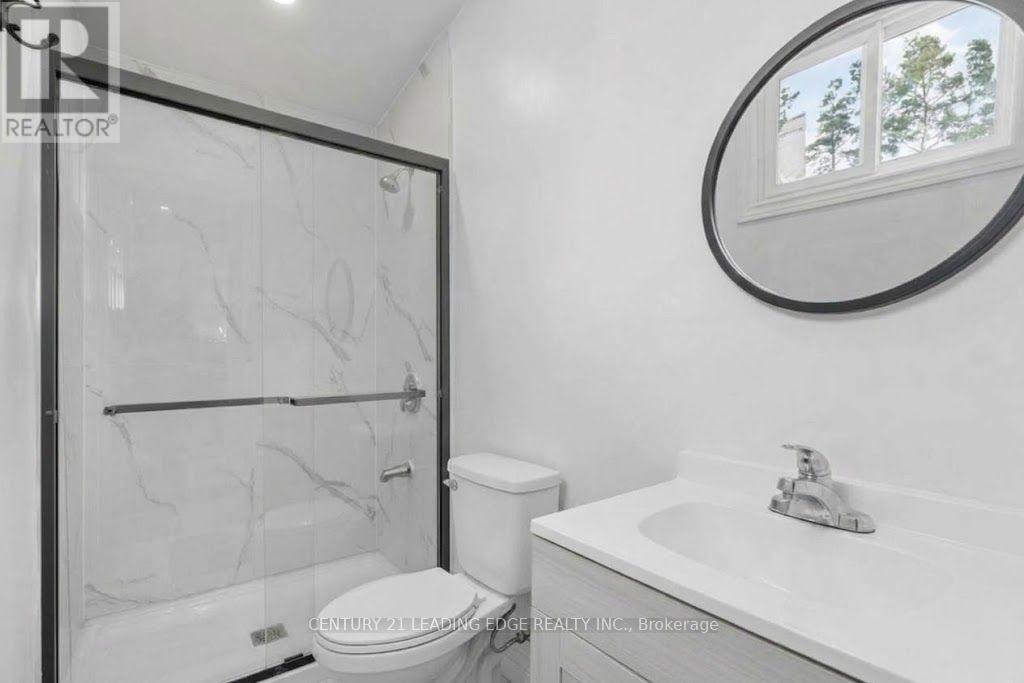 10239 Cochrane Road, Clarington, ON photo 11