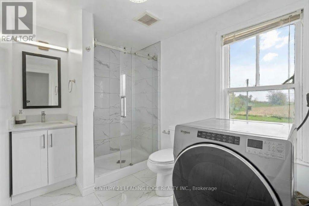 10239 Cochrane Road, Clarington, ON photo 16