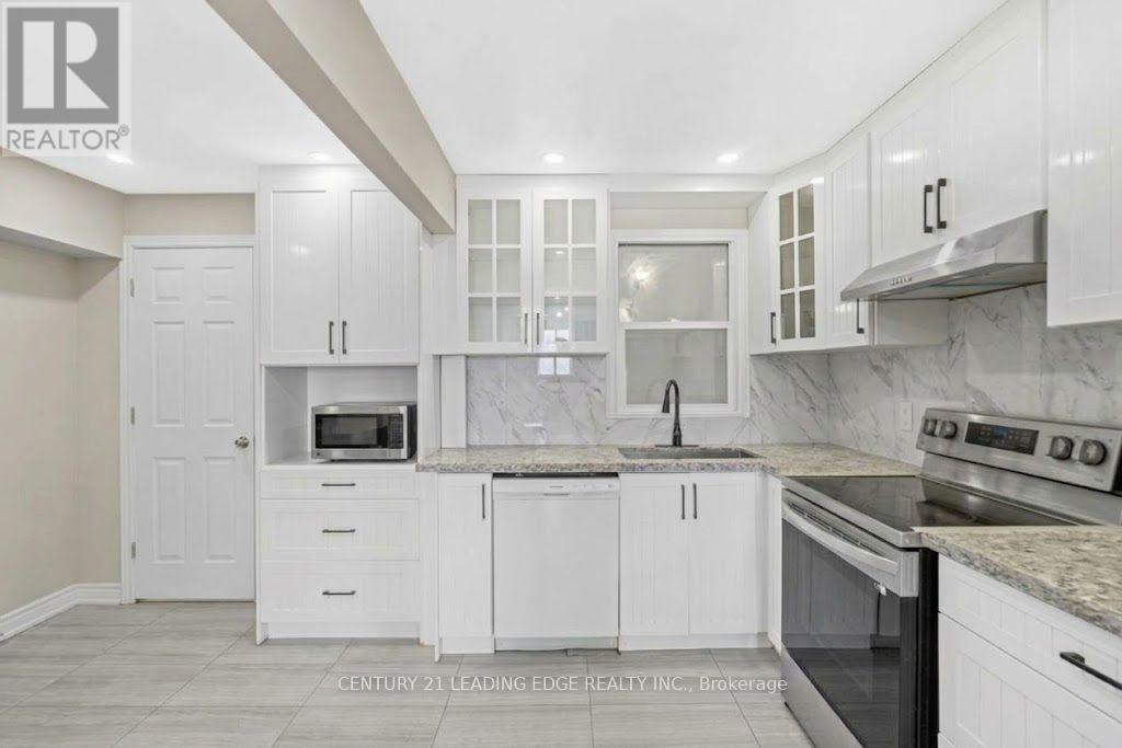 10239 Cochrane Road, Clarington, ON photo 3