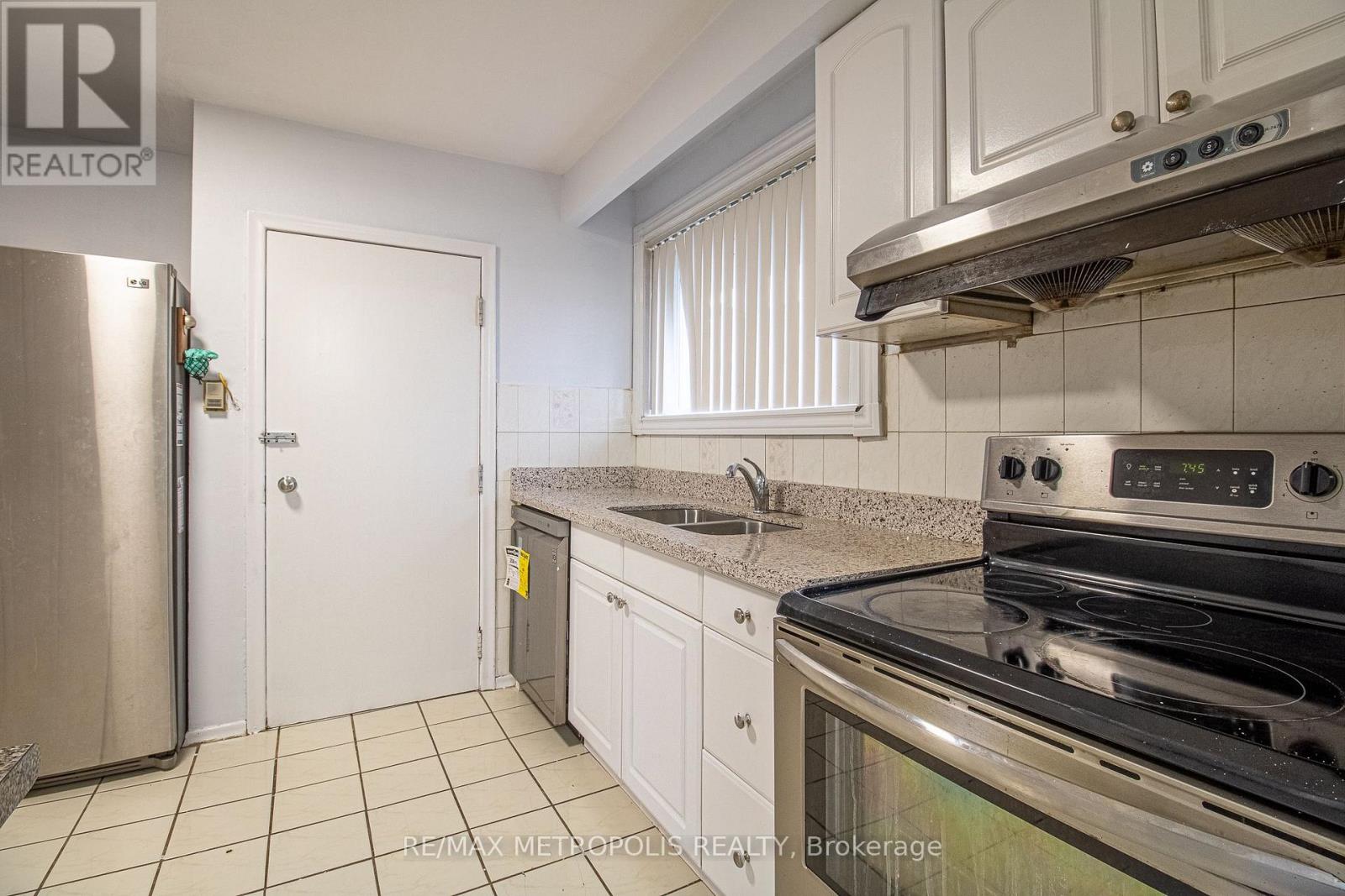 UPPER - 57 CHANCELLOR DRIVE, Toronto (Woburn) — photo 8