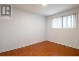 Upper - 57 Chancellor Drive, Toronto, ON M1G2W4 Photo 14