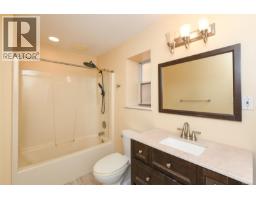 349 Durrand Pl, Courtenay, BC V9N8N3 Photo 40