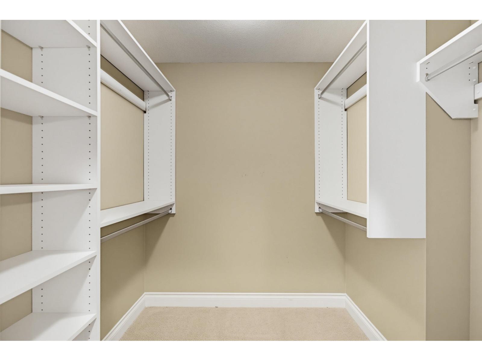 Photo 25 of 36