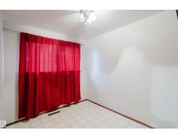 9303 86 St Nw, Edmonton, AB T6C3E6 Photo 10