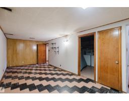 9303 86 St Nw, Edmonton, AB T6C3E6 Photo 16