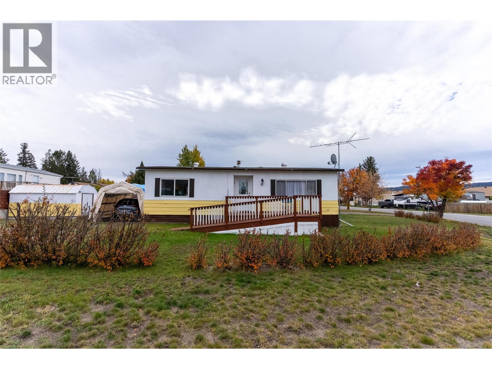 13 Topaz Crescent - 21