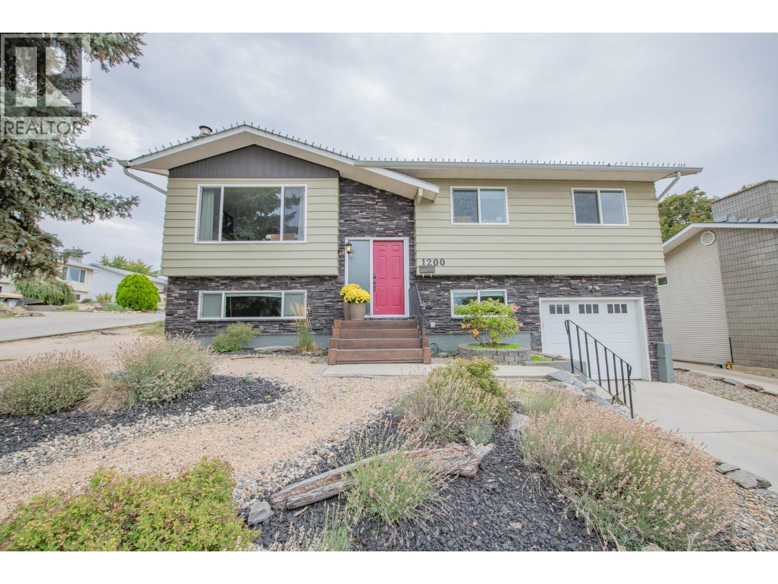 1200 28th Avenue, Vernon