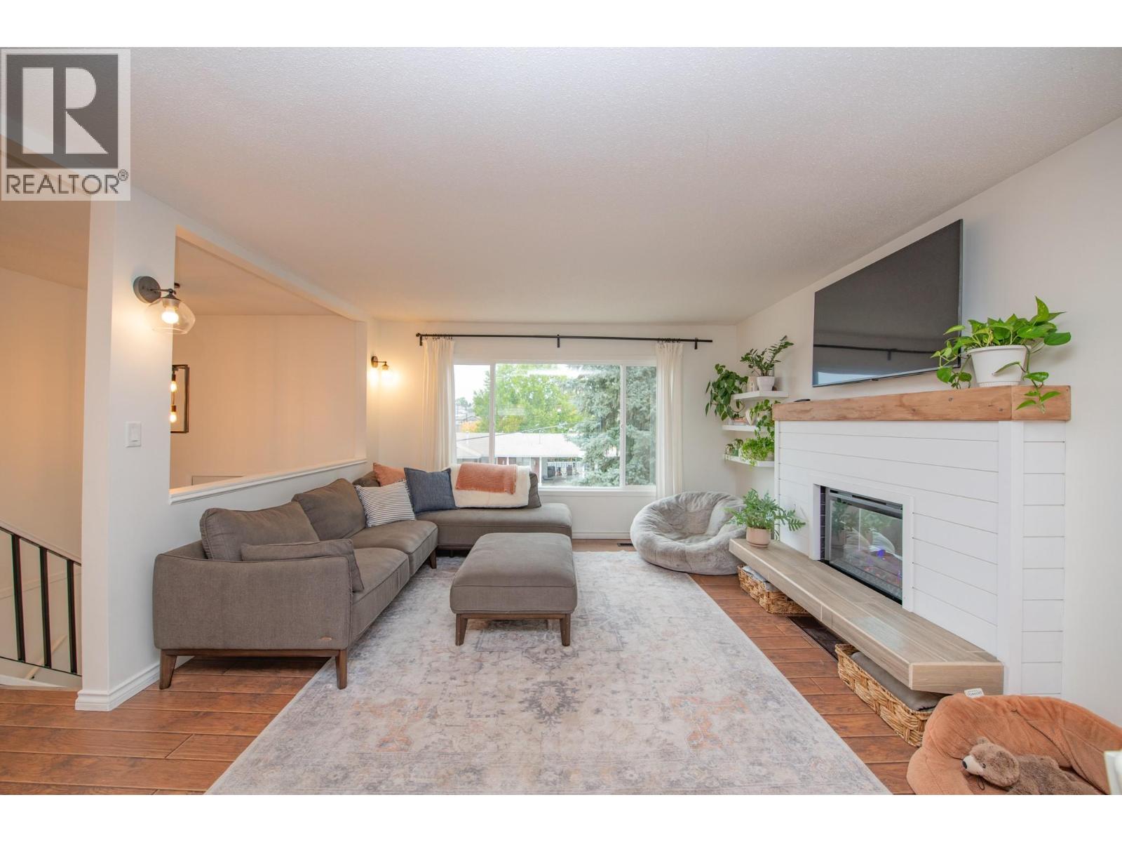 1200 28th Avenue, Vernon