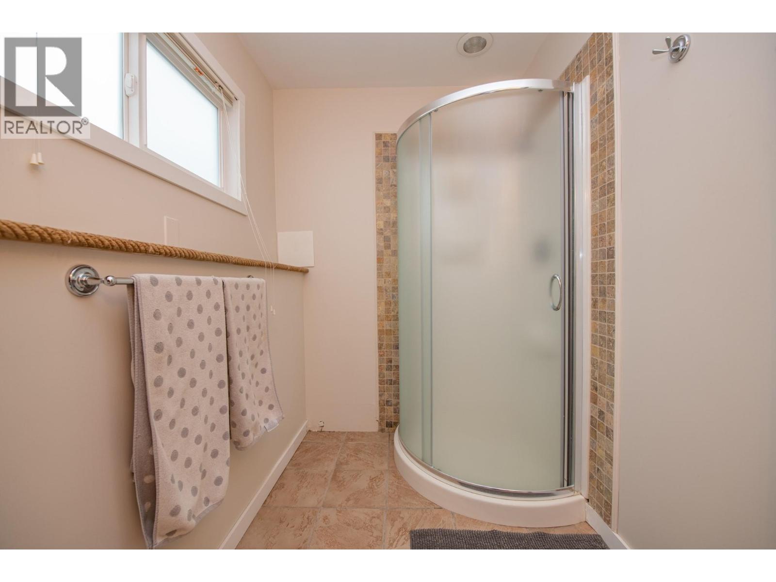 1200 28th Avenue, Vernon