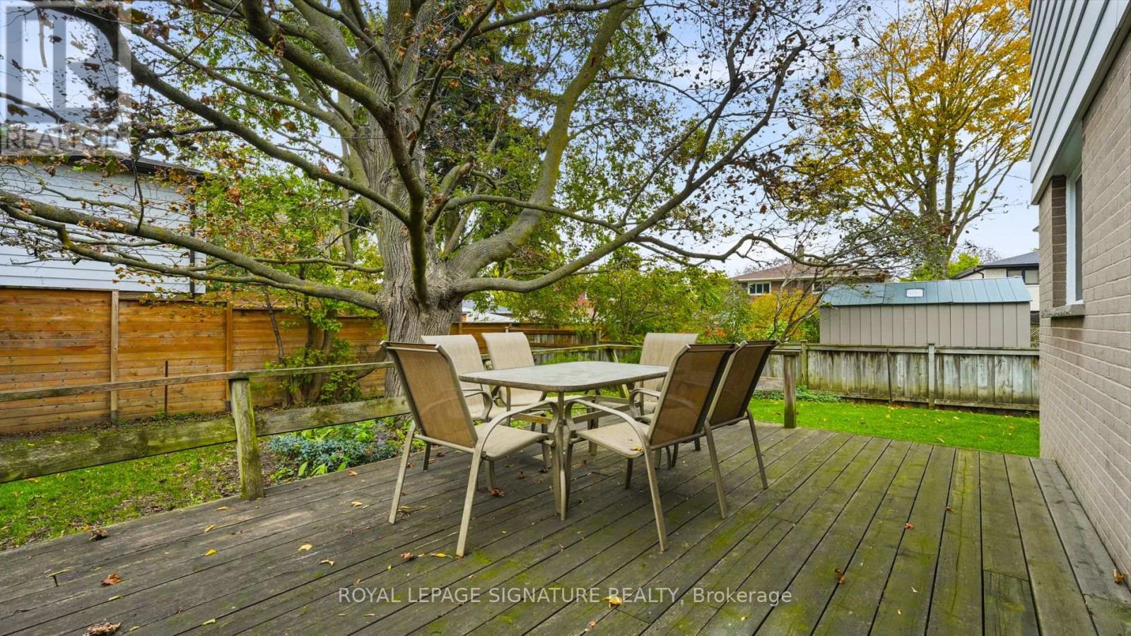 5 ERINLEA CRESCENT - 42