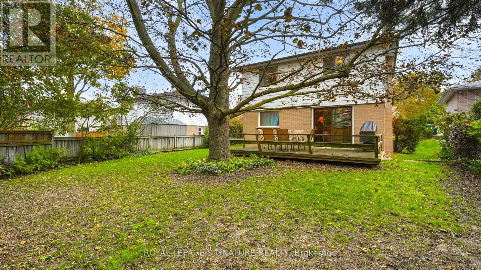 5 ERINLEA CRESCENT - 45