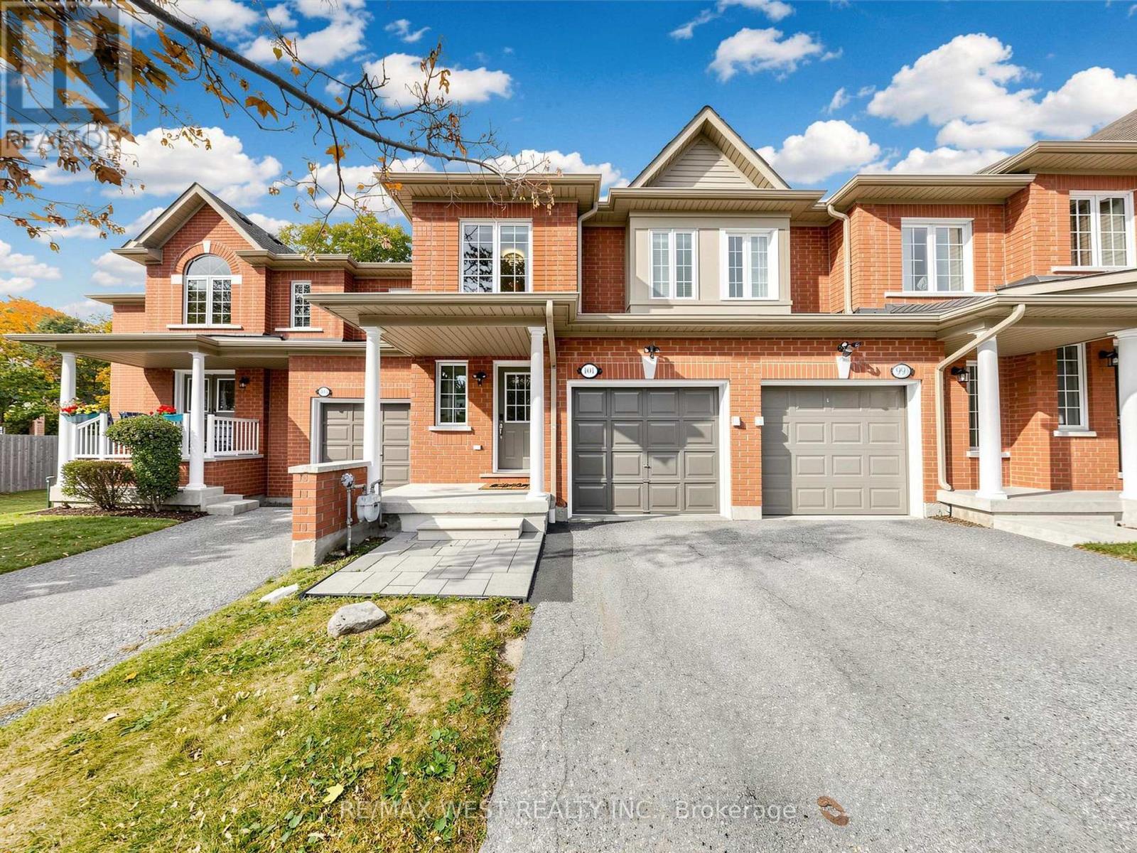 101- 7360 Zinnia Place, Mississauga, ON