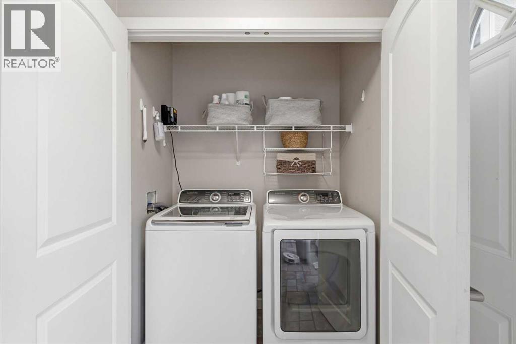 601 Regal Park NE - photo 17